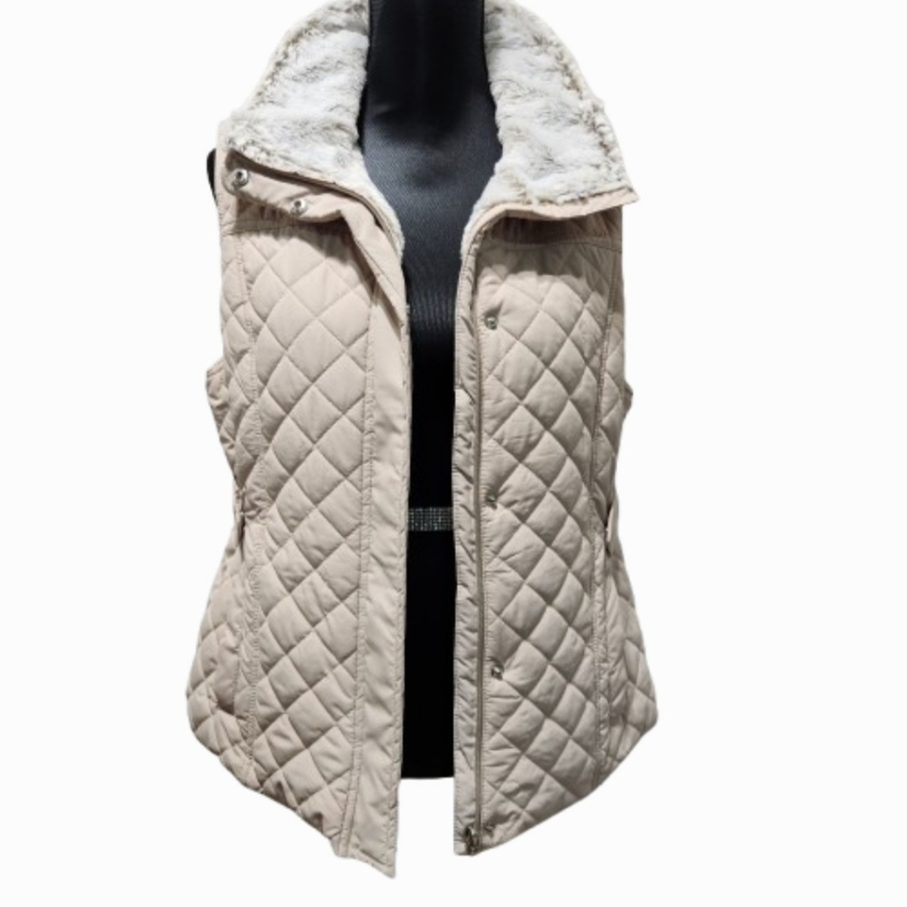 Weatherproof Quilted Bone-coloured  Beige Women's Faux Fur Lined Vest (L) - Picture 3 of 16